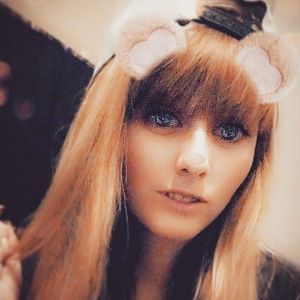 Meet your Posher, Brittni